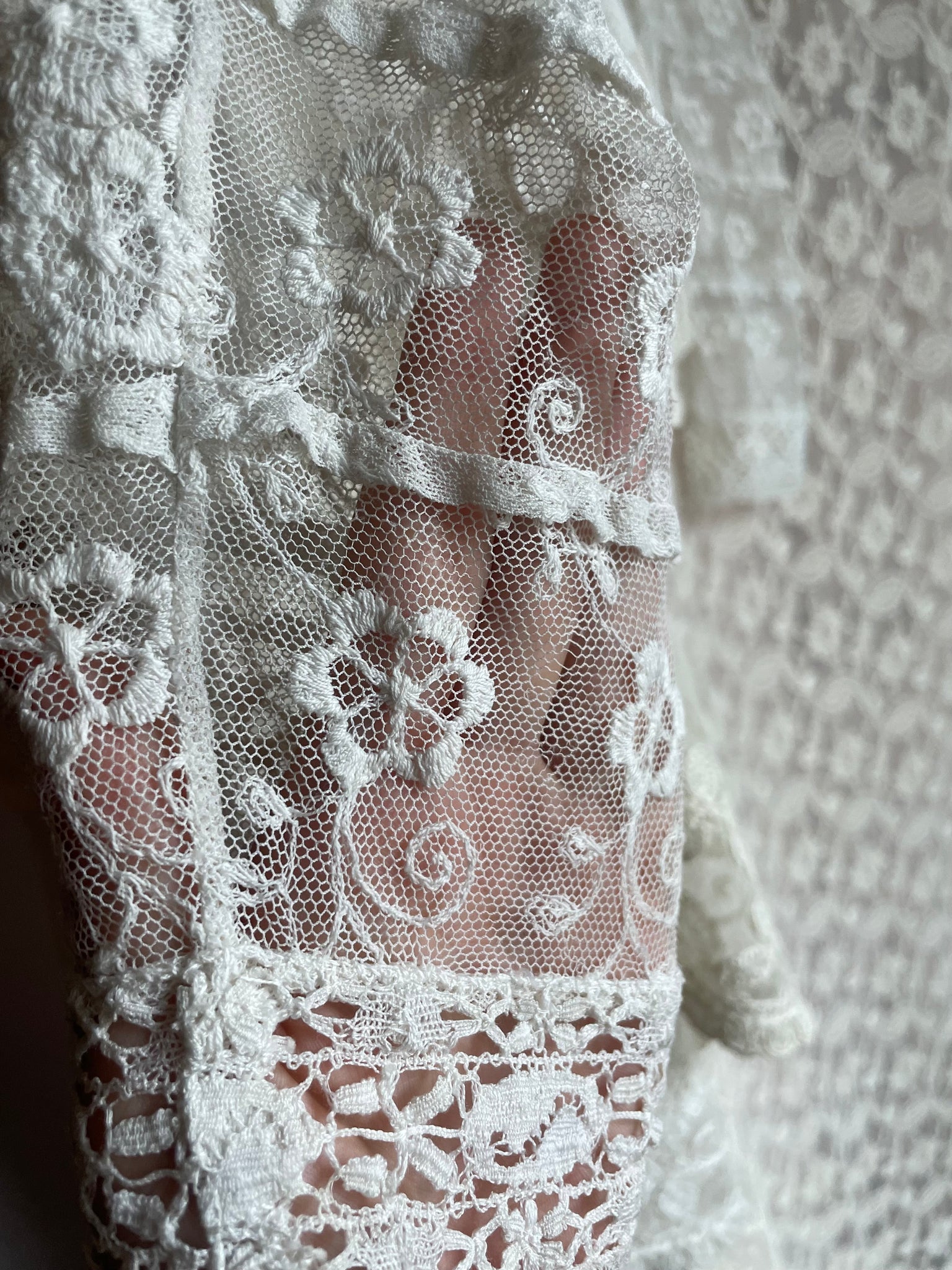 1900s Tambour Embroidered Mesh Bodice Blouse White Floral