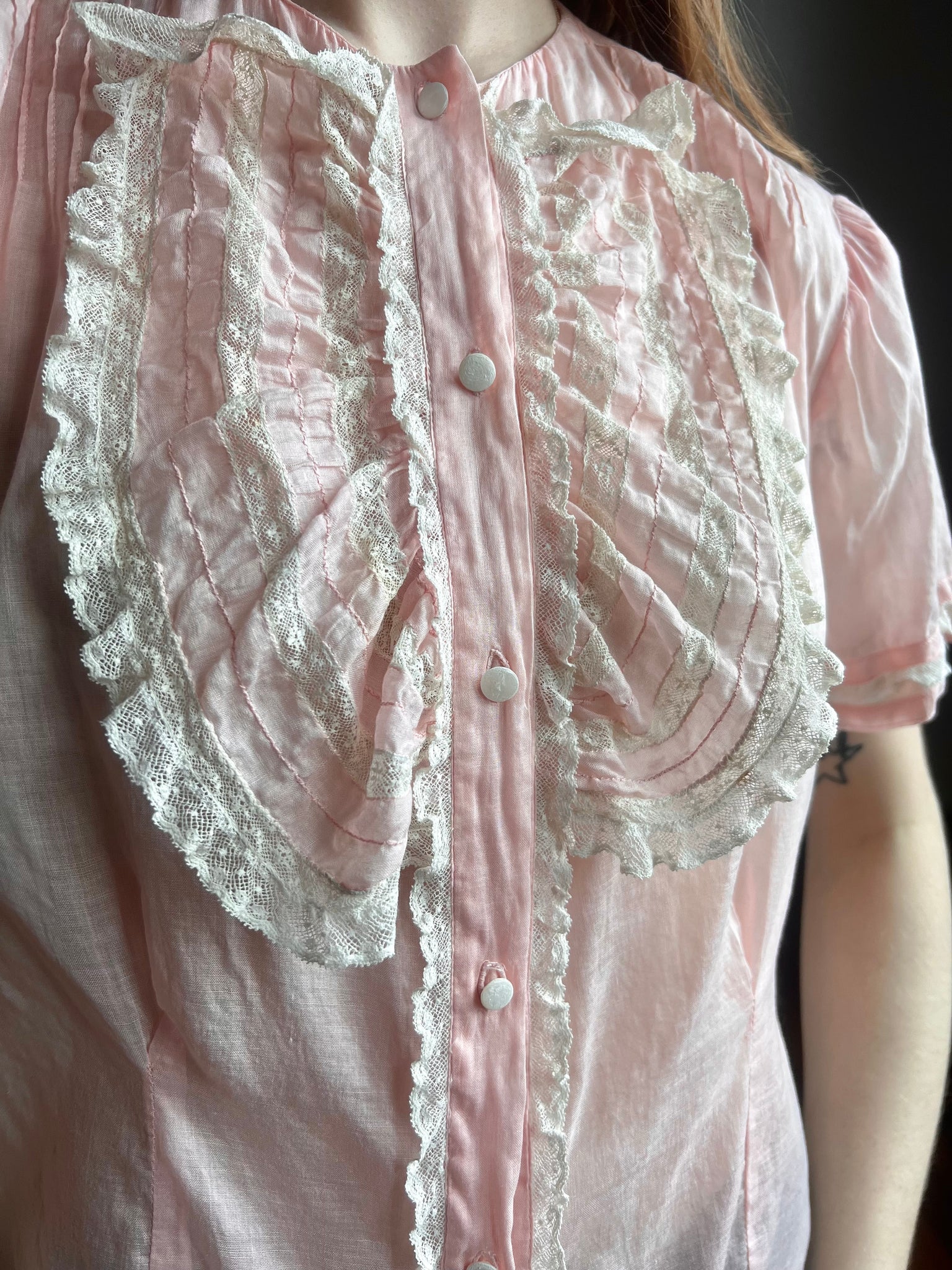 1940s Light Pink White Lace Ruffle Cotton Blouse