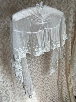 1930s White Mesh Embroidered Floral Cape