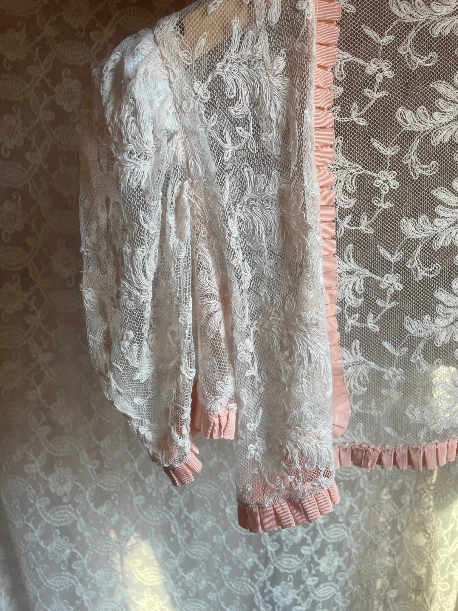 1930s Tambour Lace Bolero Leaf Embroidery Cream Peach Trim