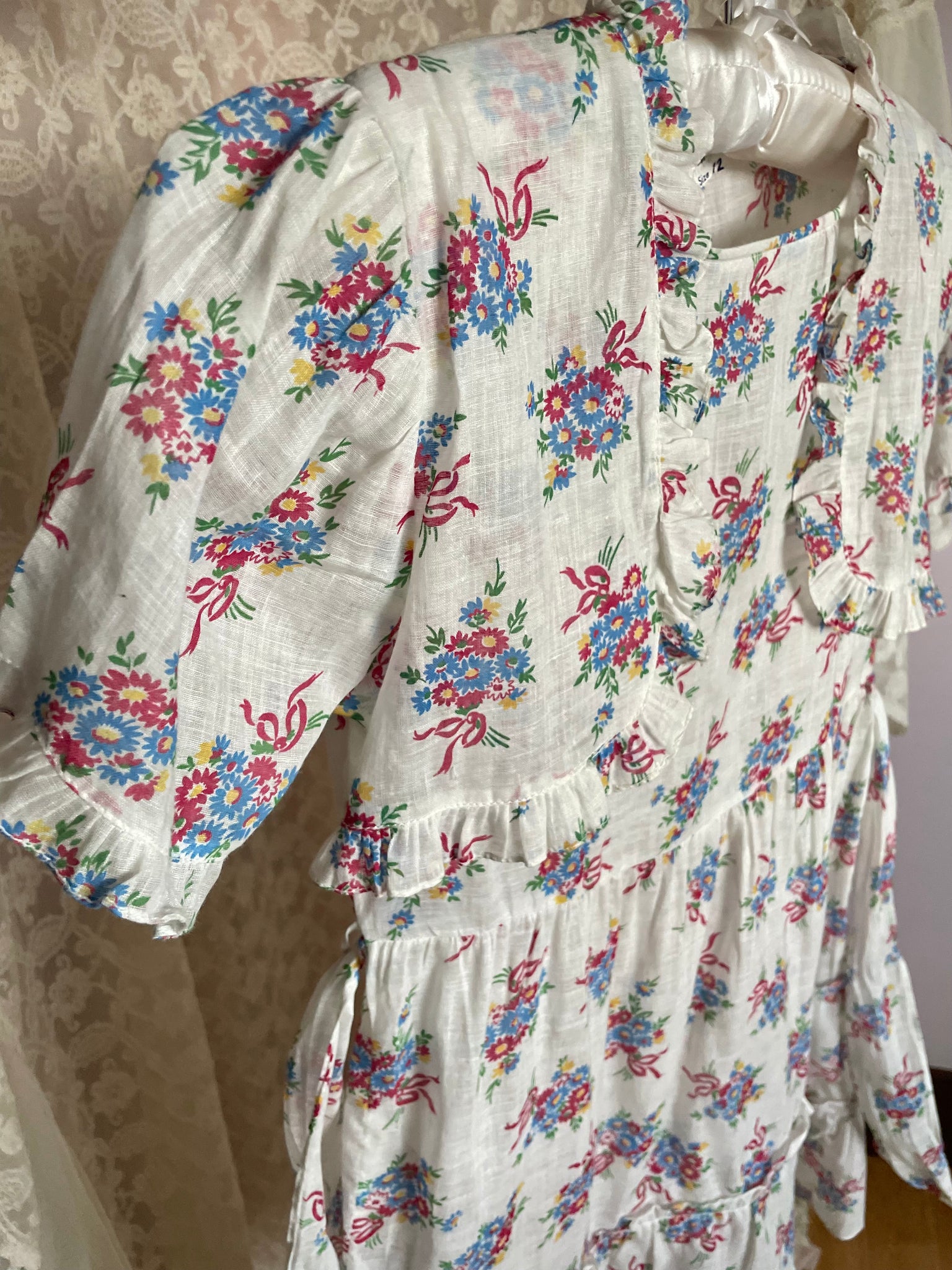 1930s White Cotton Floral Bouquet Printed Dress Puff Sleeve