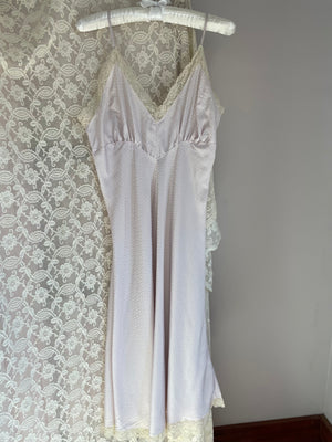 1940s Lilac Light Purple Dotted Brocade Bias Cut Rayon Satin Slip Dress Lace