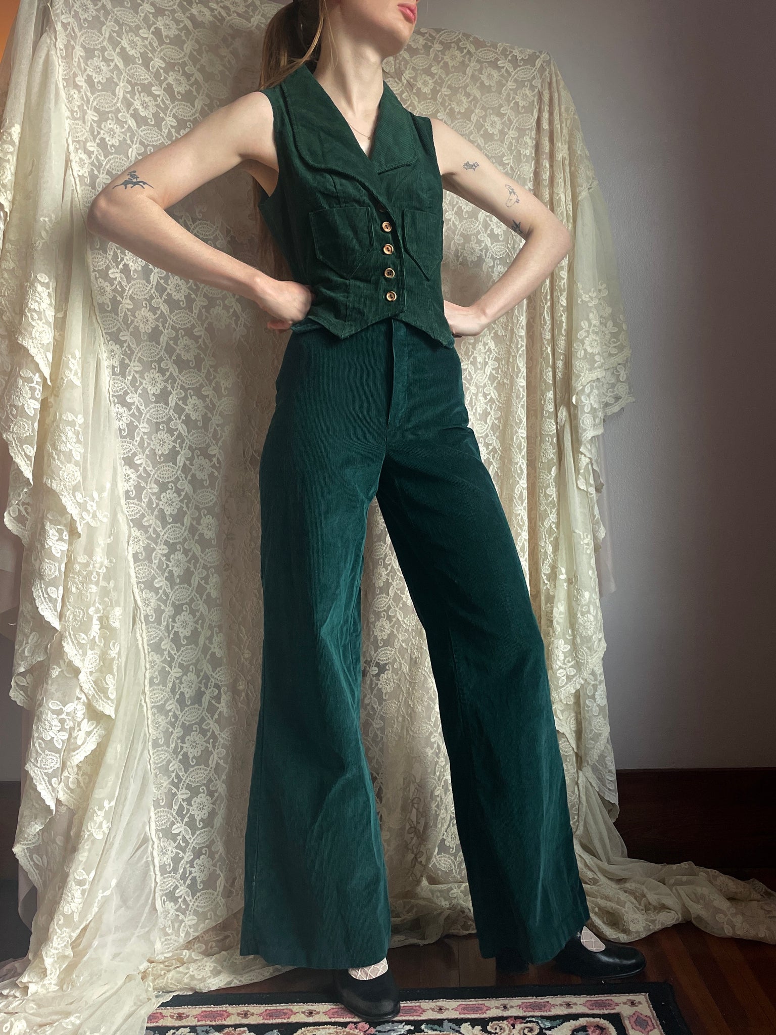 1970s Dark Green Emerald Corduroy Pants Wide Leg Bell Bottom Breath Of the Earth 1970s Dark Green Emerald Corduroy Pants Wide Leg Bell Bottom Breath Of the Earth