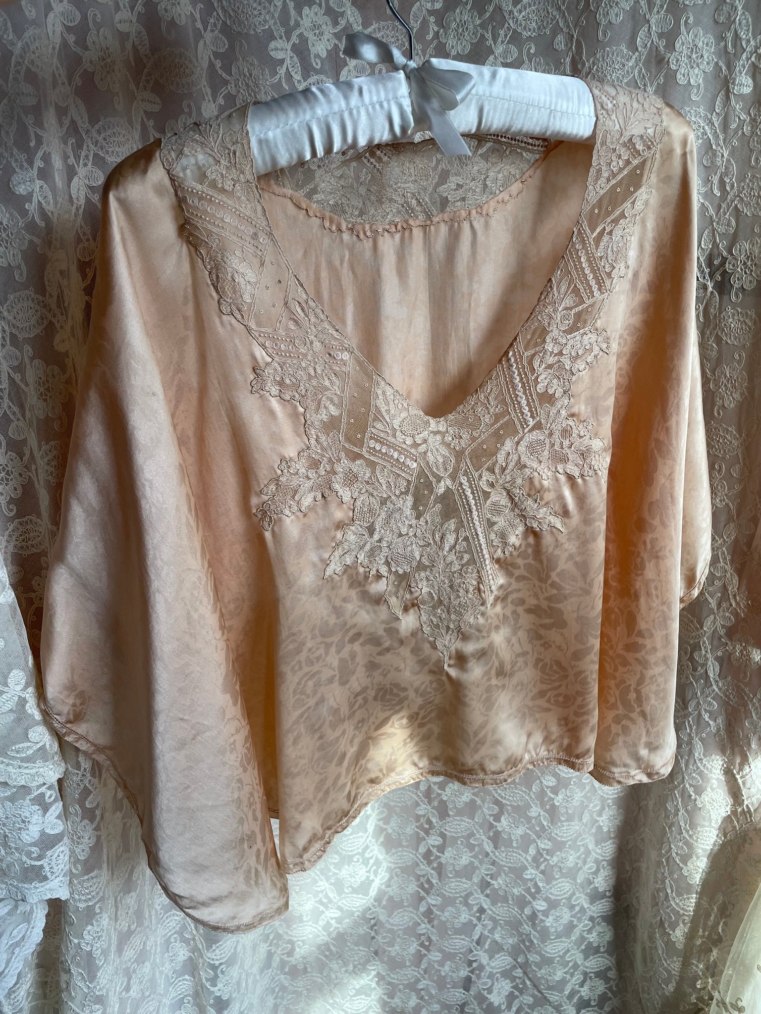 1930s Floral Brocade Peach Silk Lace Cape