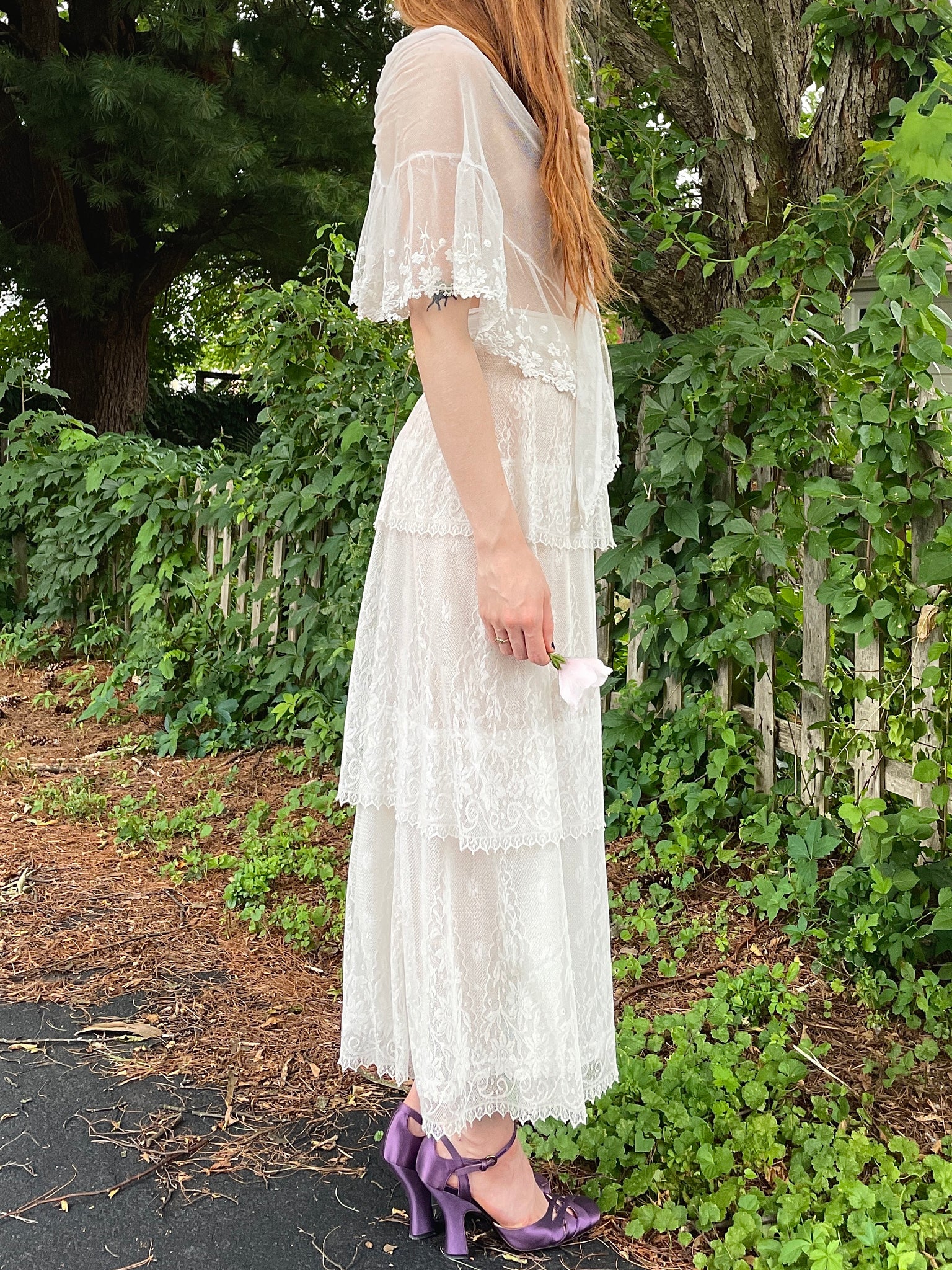 1930s White Mesh Embroidered Floral Cape