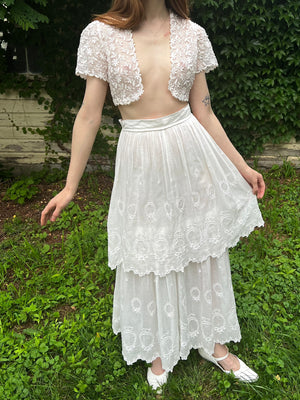 1930s White Floral Organza 3D Appliqué Bolero