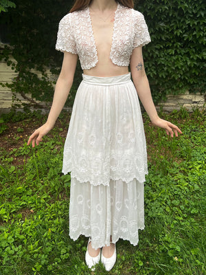 1930s White Floral Organza 3D Appliqué Bolero