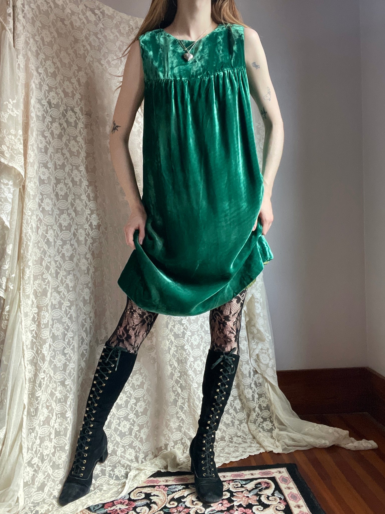 1970s Emerald Dark Green Crushed Velvet Dress Yoke Breath Of the Earth 1970s Emerald Dark Green Crushed Velvet Dress Yoke Breath Of the Earth