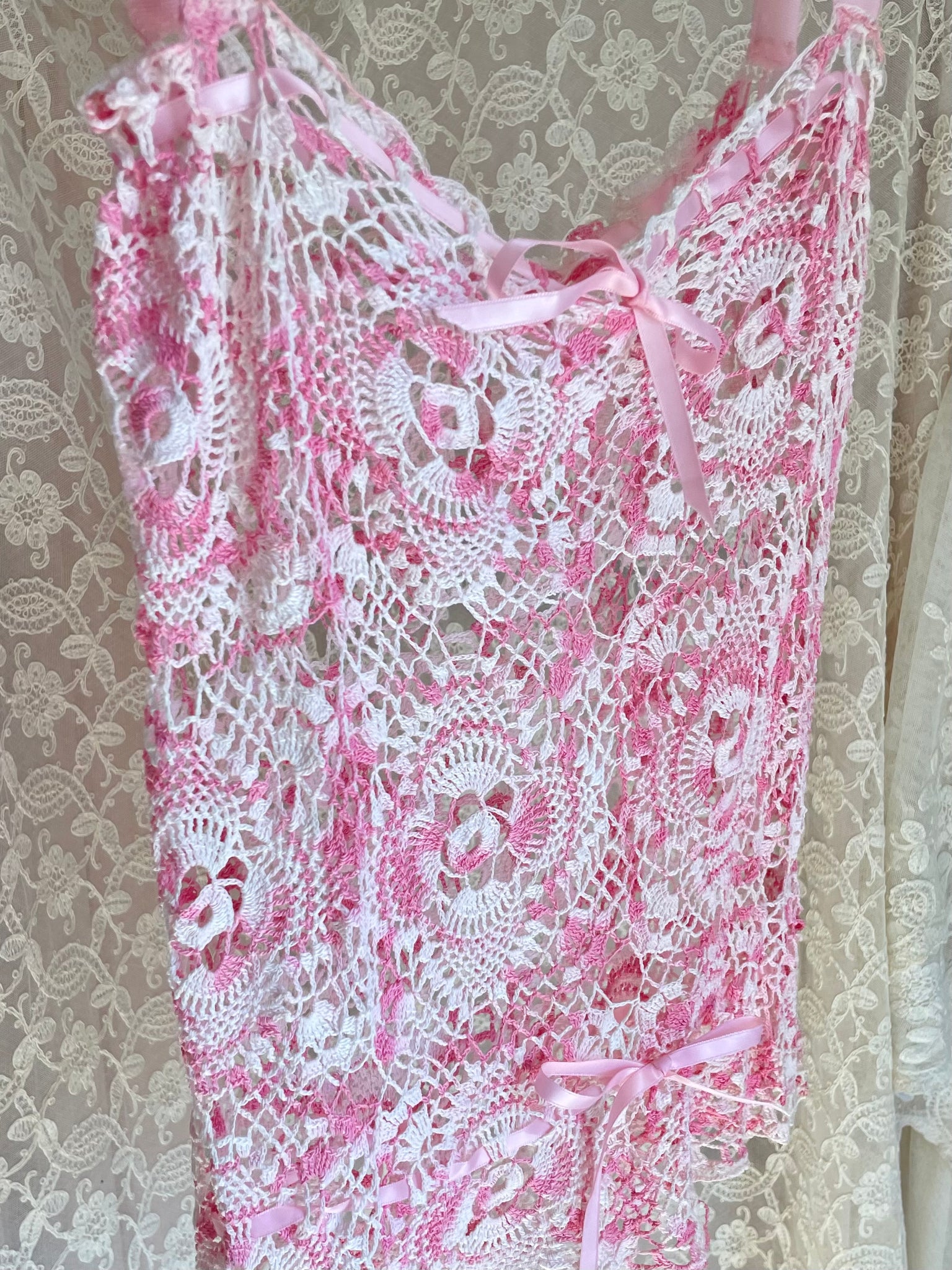 1970s Pink White Crochet Tank Top Ribbon Bow