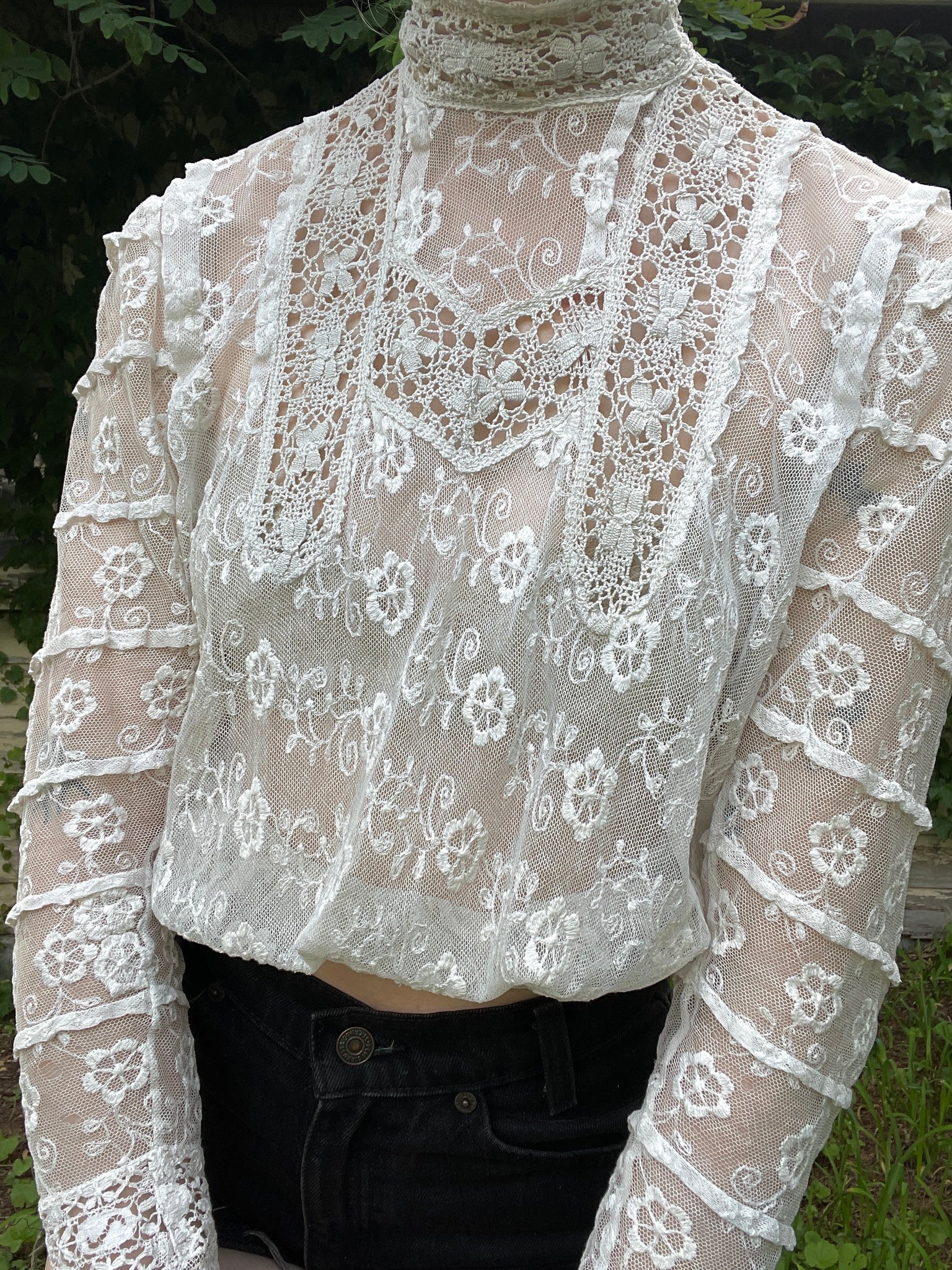 1900s Tambour Embroidered Mesh Bodice Blouse White Floral