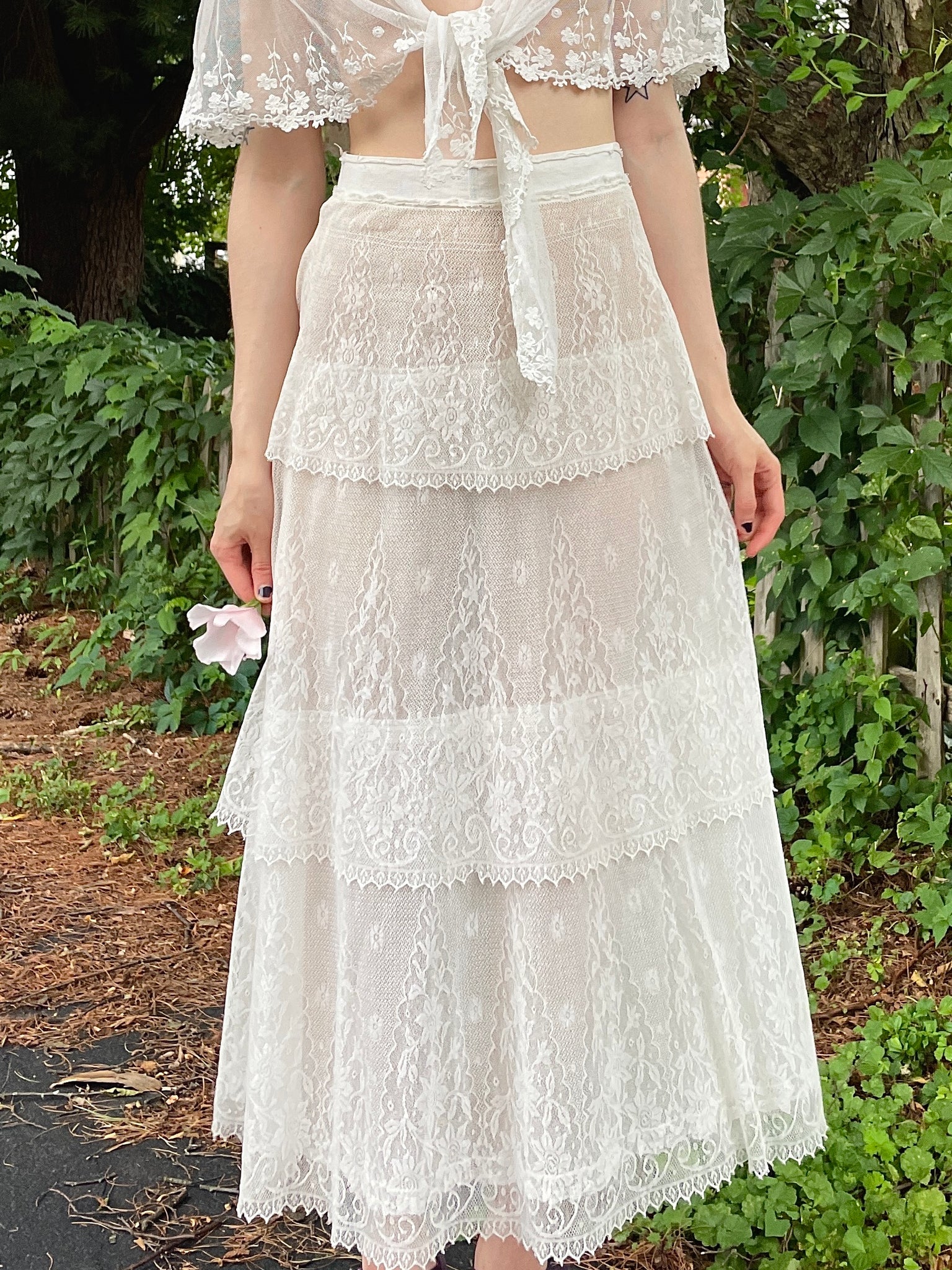 1910s White Mesh Floral Lace Tiered Skirt