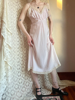 1940s Lilac Light Purple Dotted Brocade Bias Cut Rayon Satin Slip Dress Lace