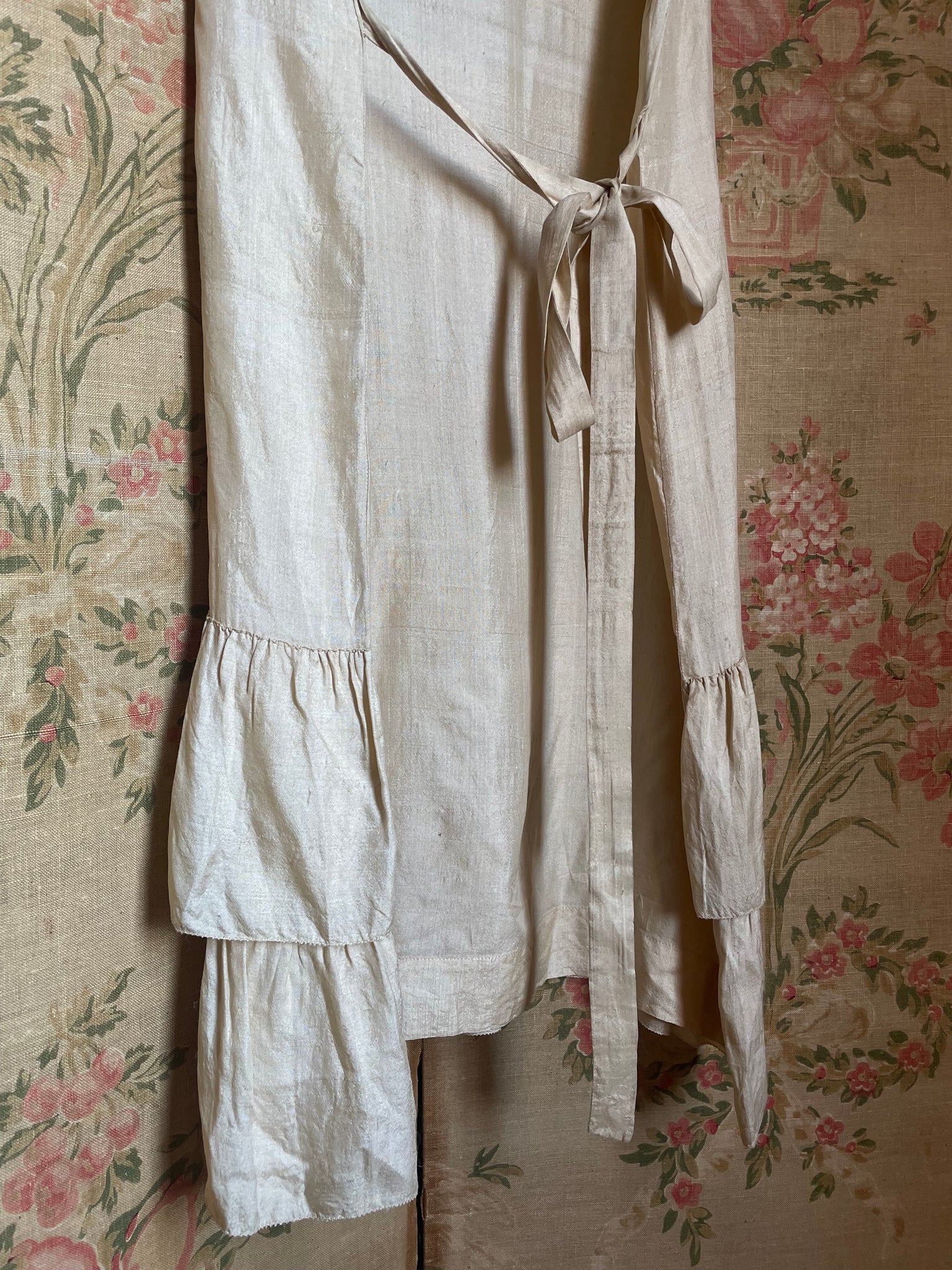 1920s Cream Silk Ruffle Dress Tie Back Light Beige