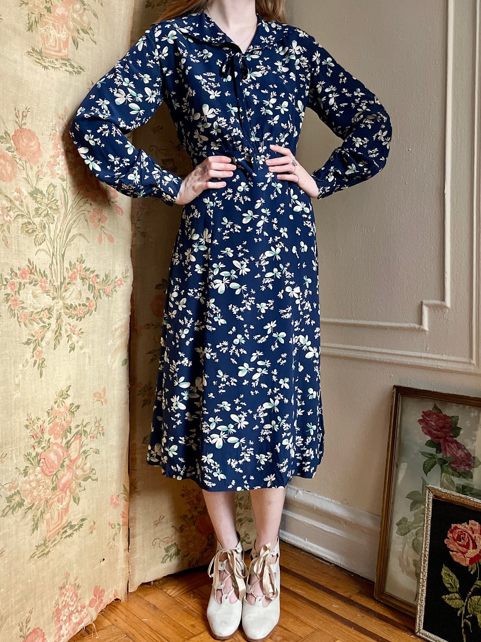 1940s Navy Blue Silk Cream Green Floral Balloon Sleeve Dress Breath Of the Earth 1940s Navy Blue Silk Cream Green Floral Balloon Sleeve Dress Breath Of the Earth