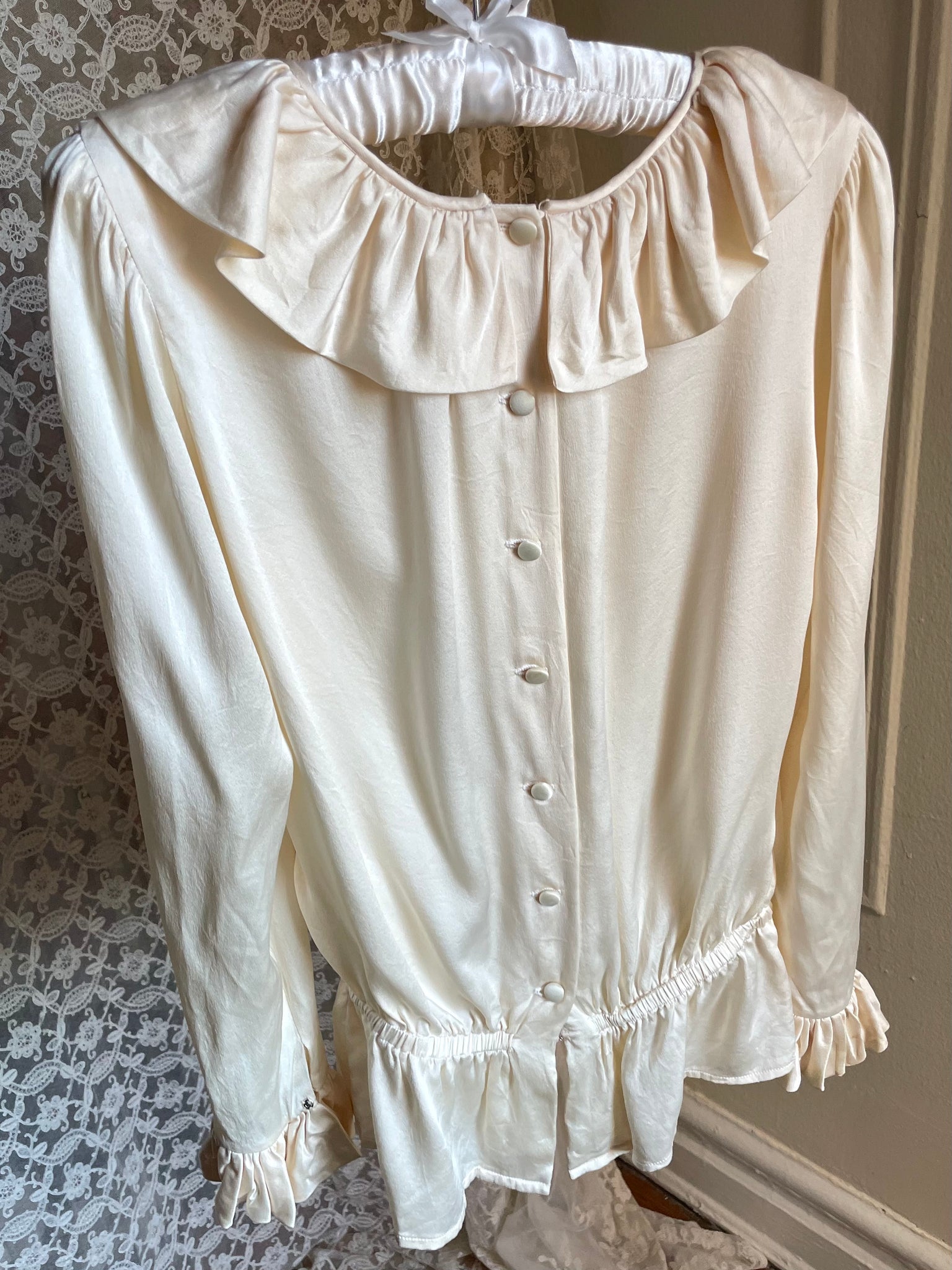 1980s Oscar De La Renta Silk Ruffle Blouse
