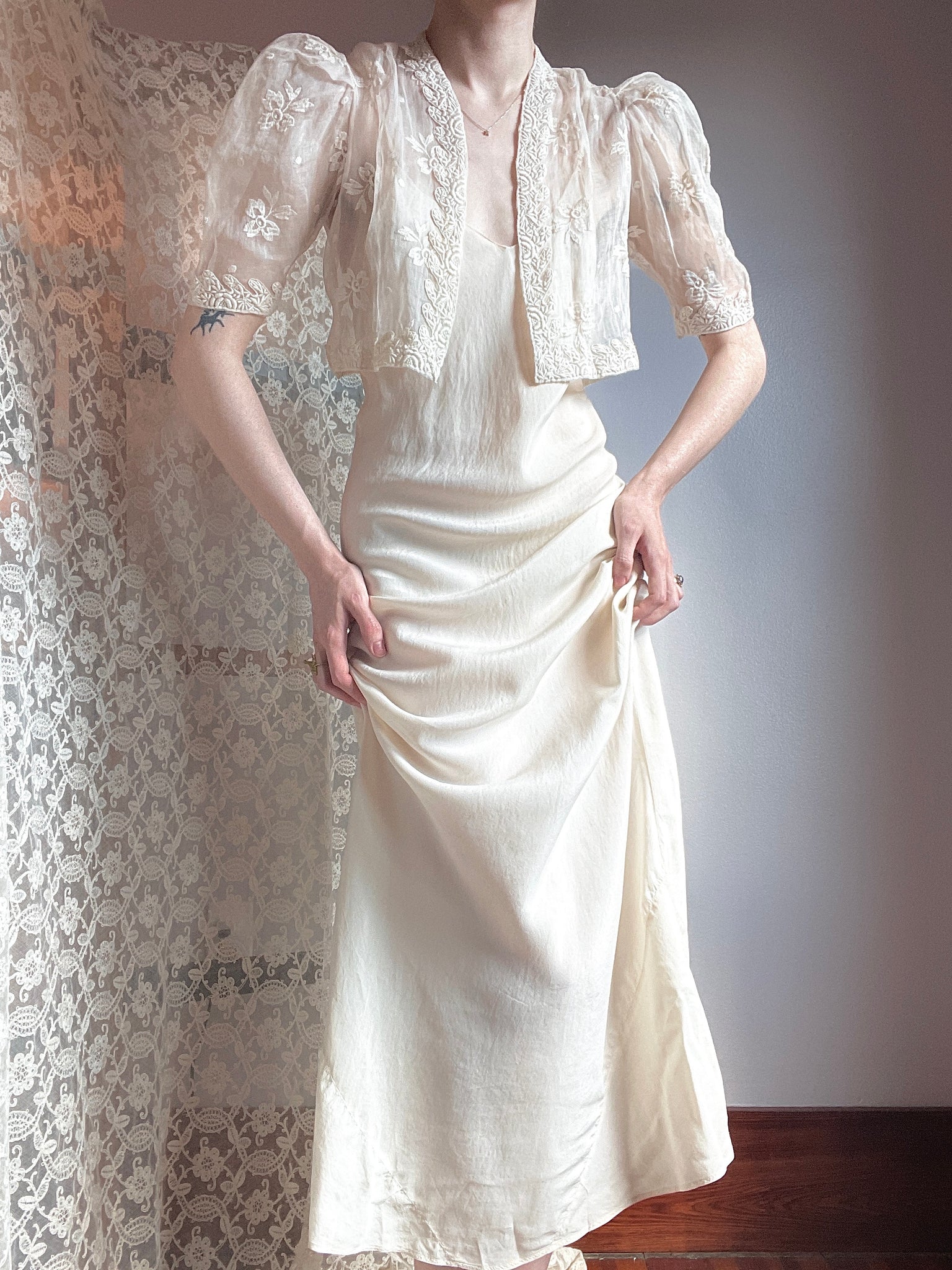 1930s Cream Organza Floral Embroidered Bolero