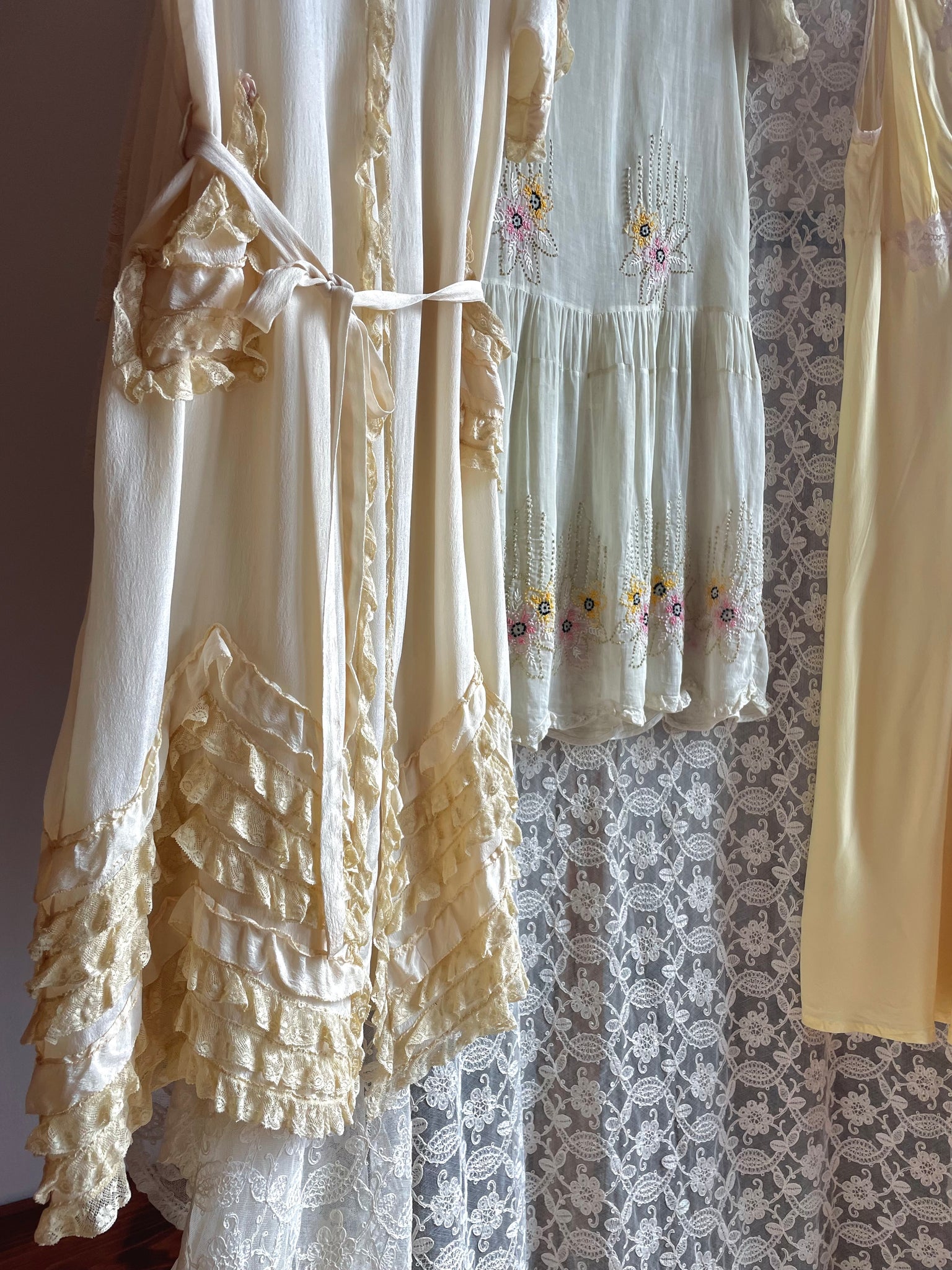 1920s Pale Yellow Silk Ruffle Robe Tie Waist