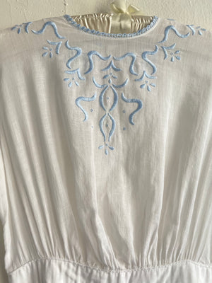 1910s Blue Embroidered Short Sleeve White Cotton Wedding Bridal Dress