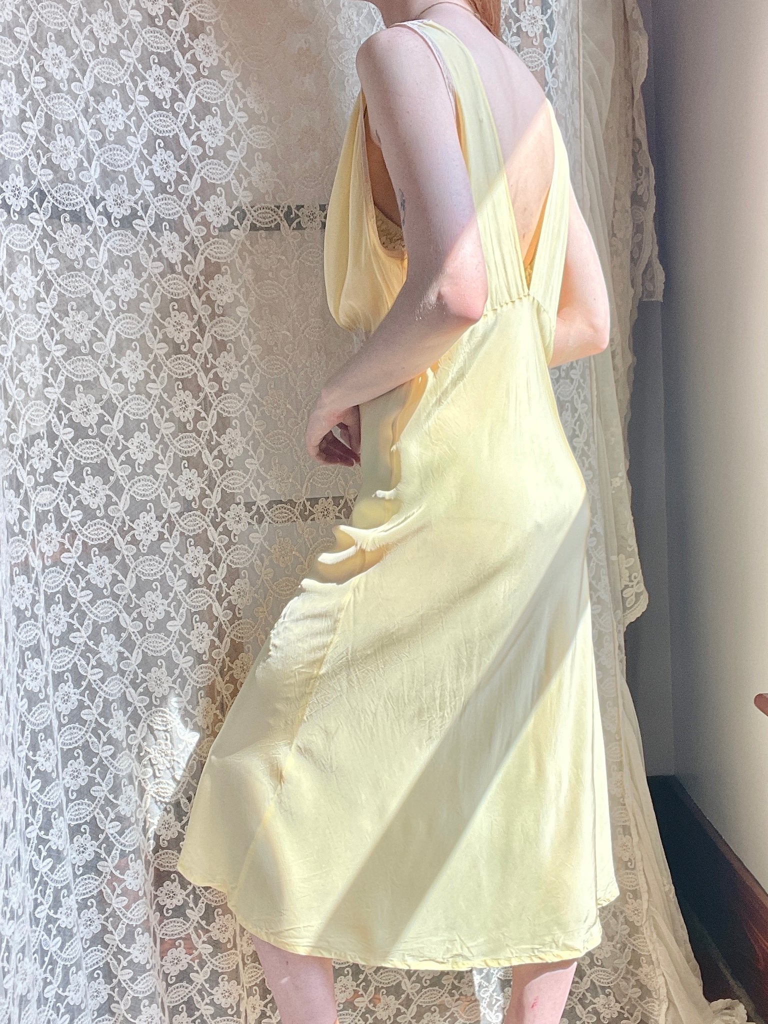 1940s Lace Yellow Bias Cut Slip