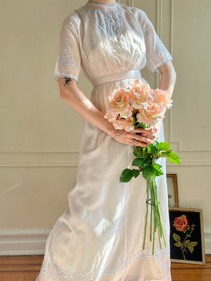 1910s Blue Embroidered Short Sleeve White Cotton Wedding Bridal Dress