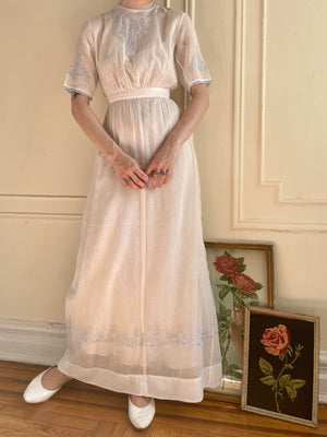 1910s Blue Embroidered Short Sleeve White Cotton Wedding Bridal Dress