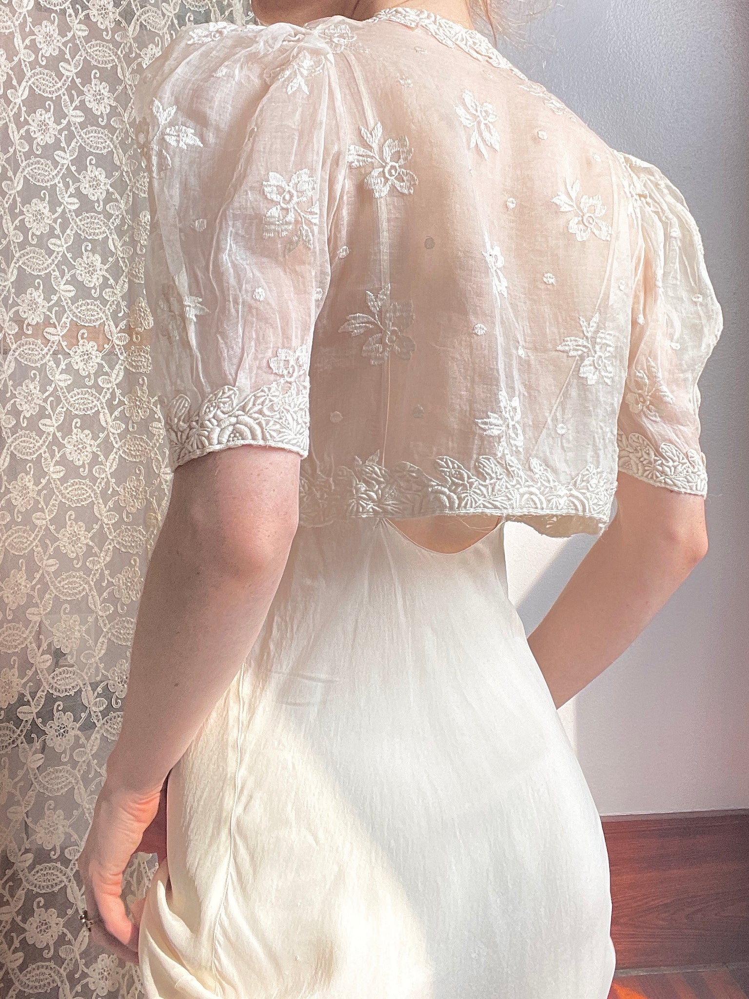 1930s Cream Organza Floral Embroidered Bolero